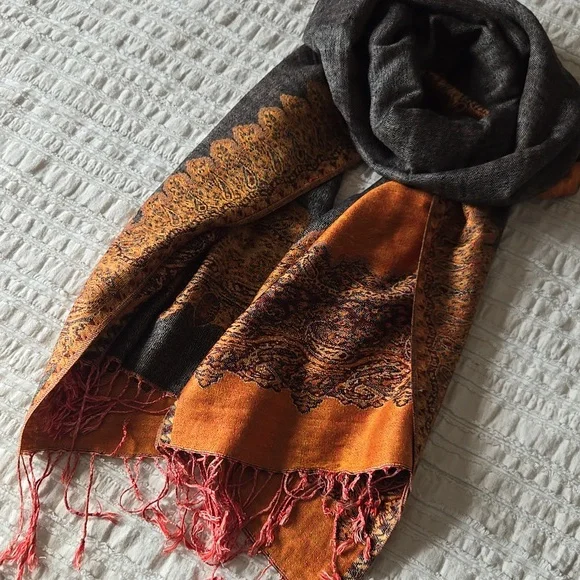 🧡✨ Burnt Orange Paisley Pashmina Shawl Wrap Fringe Scarf Reversible 27x77 - Picture 8 of 16